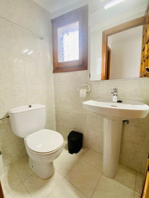 Villa With Private Pool And Close To The Beach 卡尔佩 外观 照片