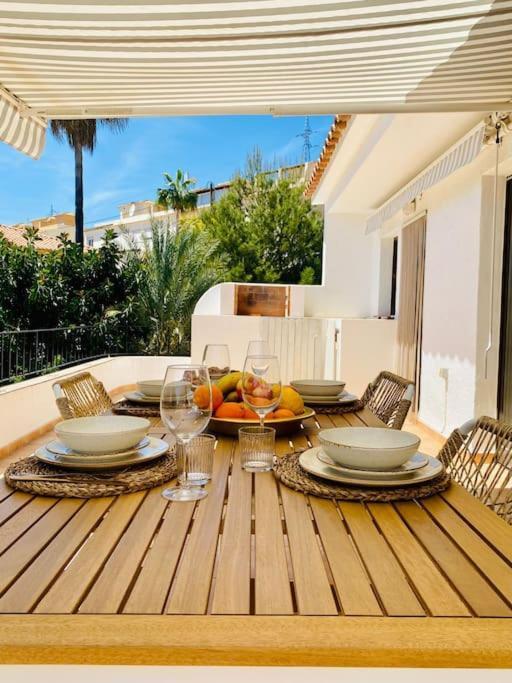 Villa With Private Pool And Close To The Beach 卡尔佩 外观 照片